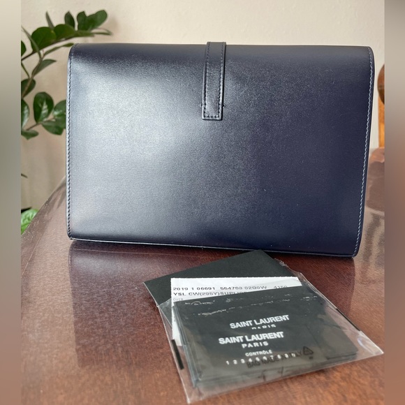 YSL sulpice wallet on chain $2,106+tax - Picture 3 of 13